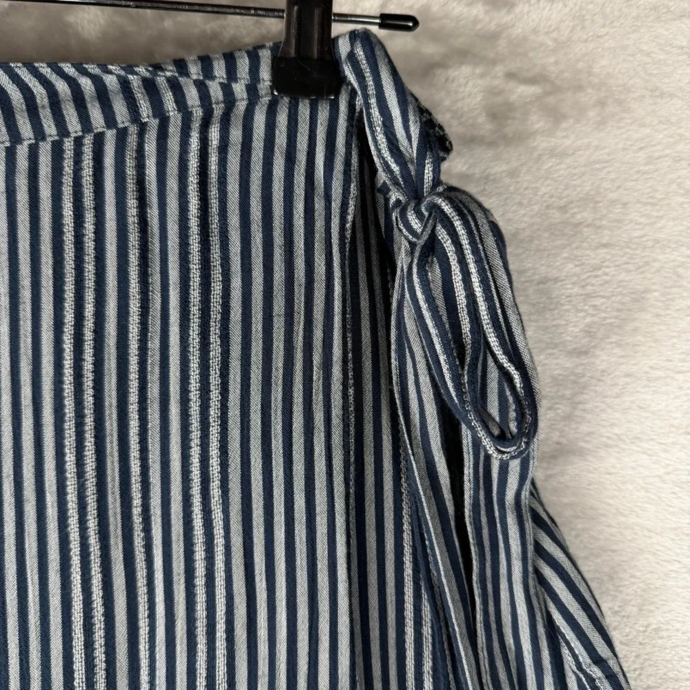American Eagle Striped Wrap Mini Skirt‎ Navy White Metallic Tie Waist M